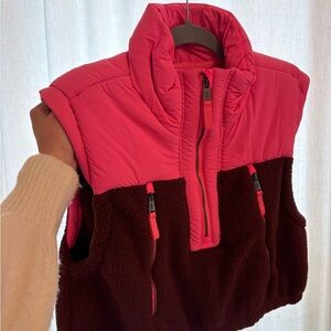 FP Movement Journey Ahead Vest S Red Motif
